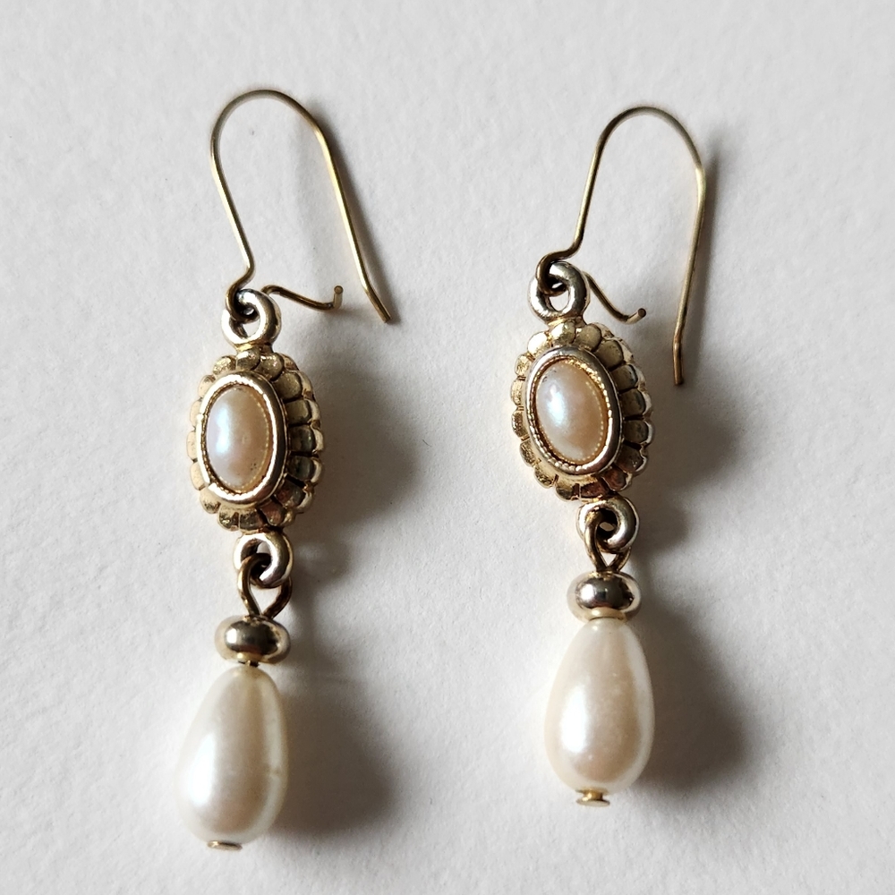 Vintage pearl earrings